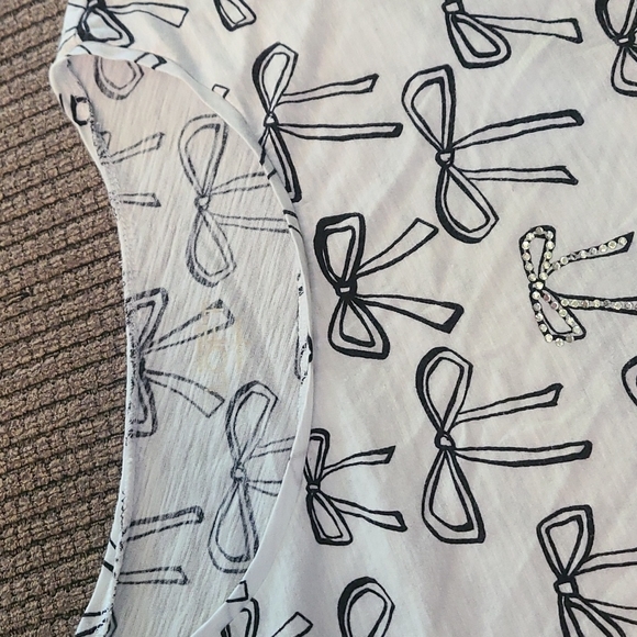 Shirt - Picture 4 of 4